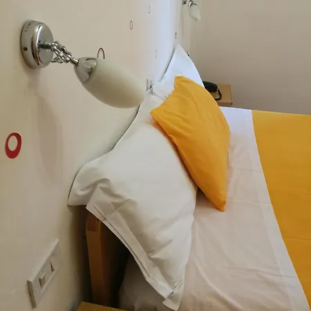 Stella Otel Tole