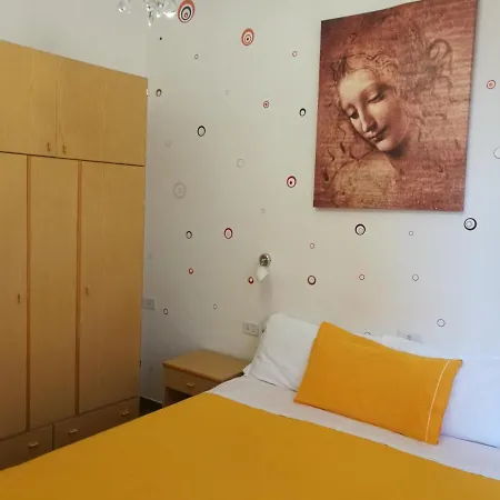 Stella Hotel Tole